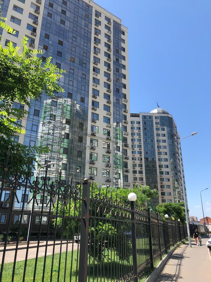 Zhemchuzhnie Apartments On Marselskaya Odessa Eksteriør billede